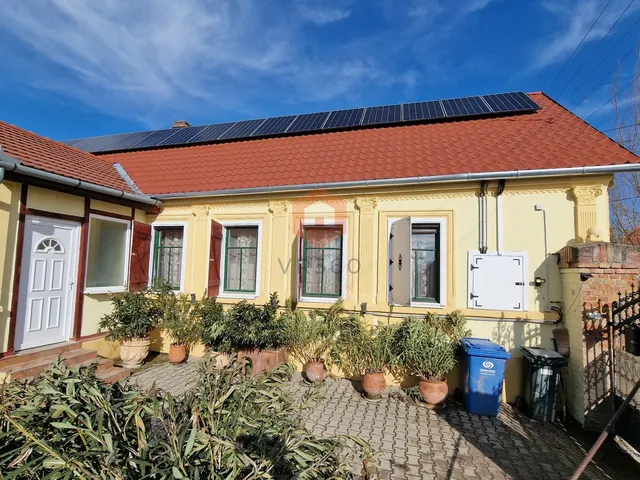 Eladó ház Görcsöny 240 nm