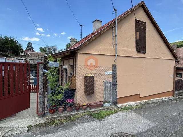 Eladó lakás Pécs, Szabolcsfalu 30 nm