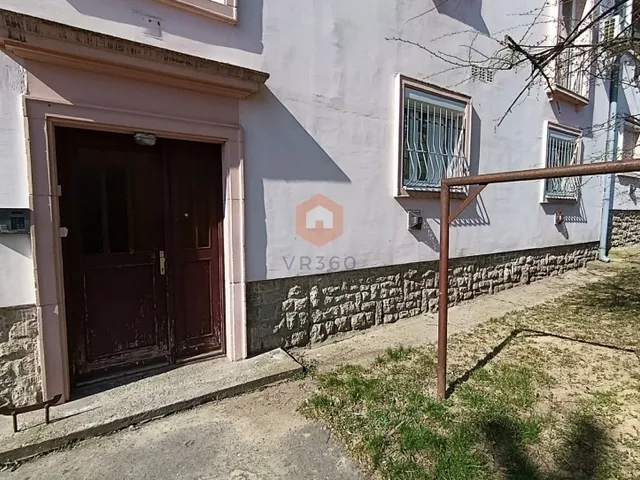 Eladó lakás Pécs, Bánom 35 nm