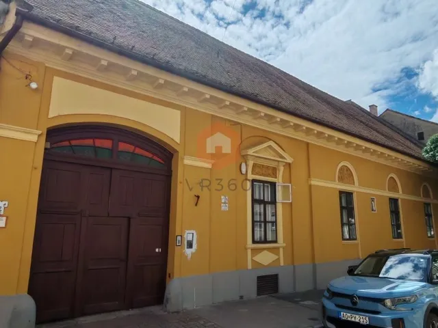 Eladó lakás Pécs, Belváros 85 nm
