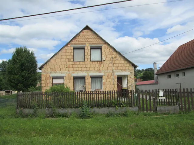 Eladó ház Bükkösd 194 nm