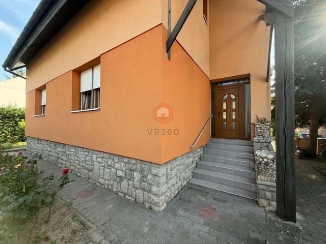 Eladó ház Pécs, Uránváros 125 nm