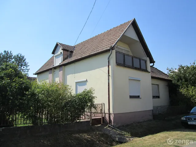 Eladó ház Rózsafa 120 nm