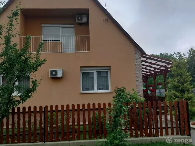 Eladó ház Dömsöd 150 nm