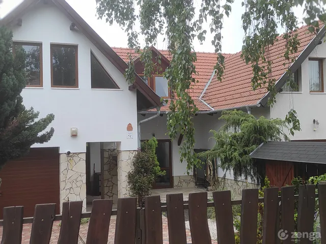 Eladó ház Veresegyház, Ligetek 160 nm