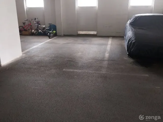 Eladó garázs Veszprém, Bakonyalja 15 nm