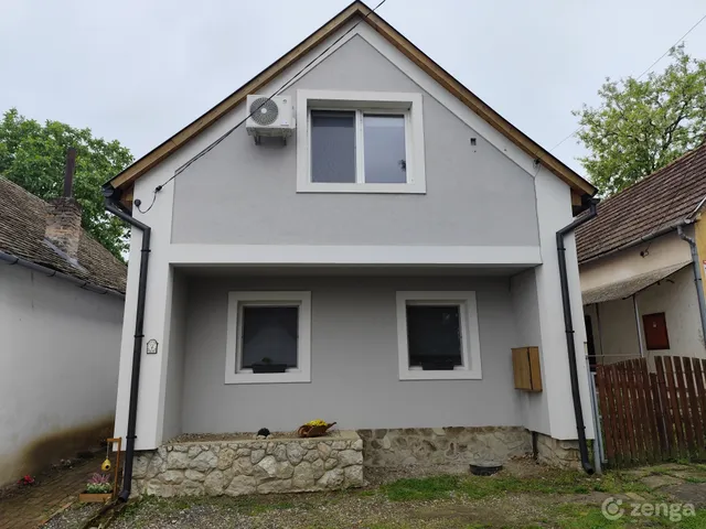 Eladó ház Várdomb 117 nm