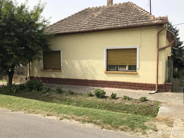 Eladó ház Simontornya 120 nm