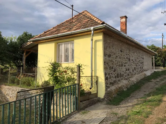Eladó ház Cserhátszentiván 34 nm