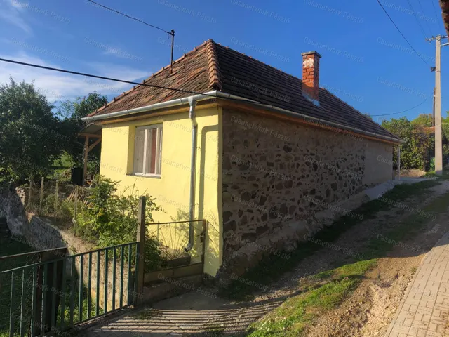 Eladó ház Cserhátszentiván 34 nm