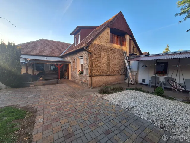 Eladó ház Jászberény 120 nm
