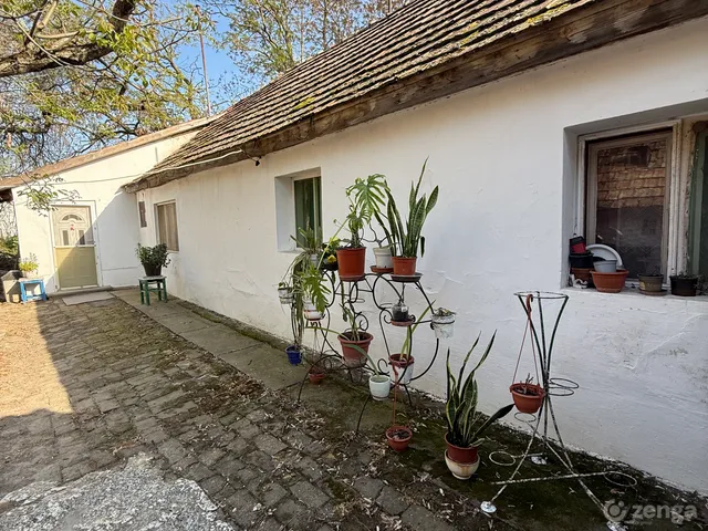 Eladó ház Kecskemét, Rendőrfalu 90 nm