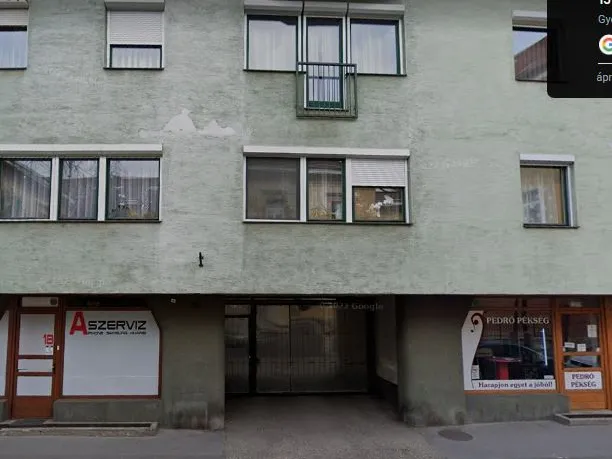 Kiadó garázs Győr, Belváros 16 nm