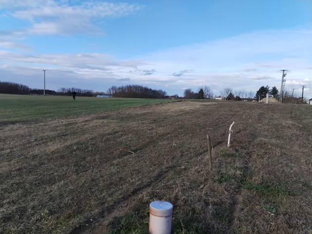 Eladó telek Koroncó 1802 nm