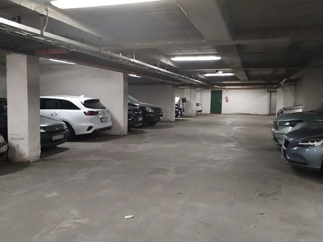 Kiadó garázs Győr 16 nm