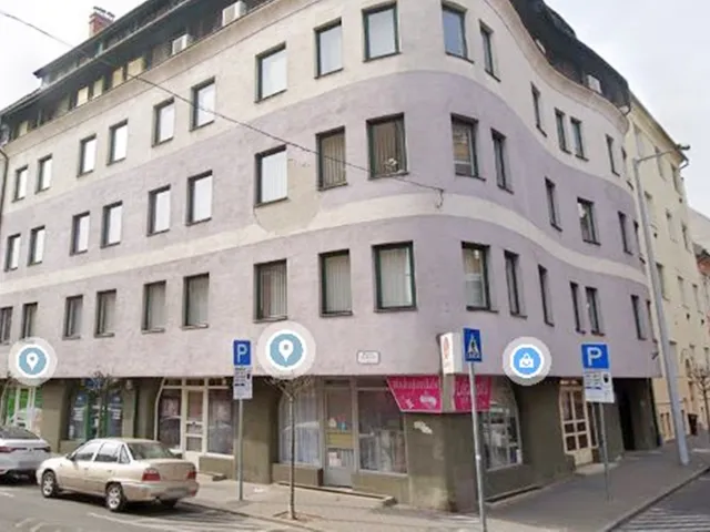 Kiadó garázs Győr, Belváros 16 nm