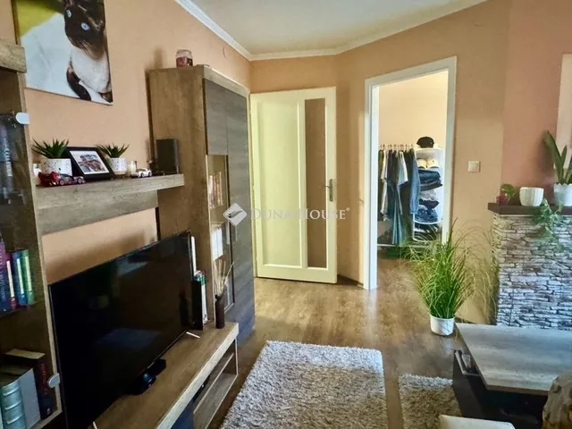 Eladó lakás Budapest IX. kerület 70 nm