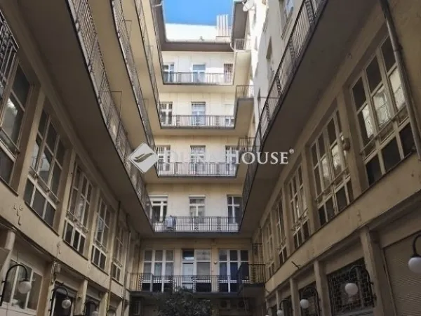 Eladó lakás Budapest V. kerület 68 nm