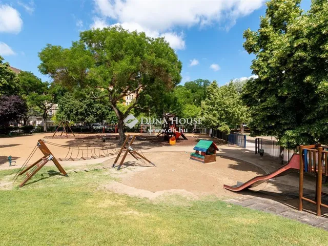 Eladó lakás Budapest VII. kerület 128 nm