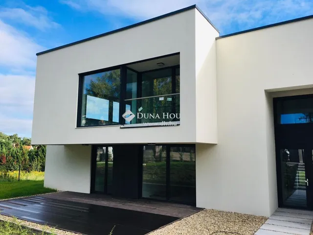 Eladó lakás Budapest II. kerület, Petneházyrét 114 nm