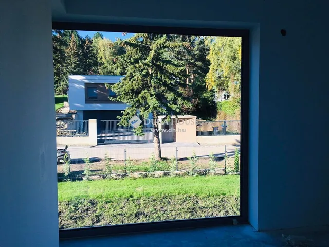 Eladó lakás Budapest II. kerület, Petneházyrét 115 nm