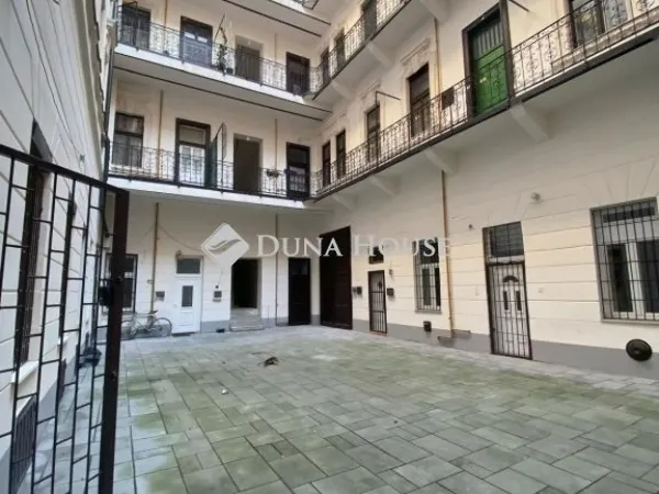 Eladó lakás Budapest VI. kerület, Nagykörúton kívüli terület 35 nm