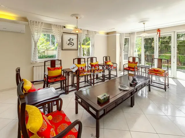 Eladó ház Budapest II. kerület, Budaliget 300 nm