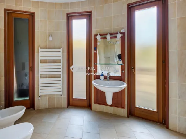 Eladó ház Budapest XII. kerület, Farkasvölgy 550 nm