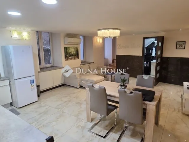 Eladó lakás Budapest V. kerület 96 nm