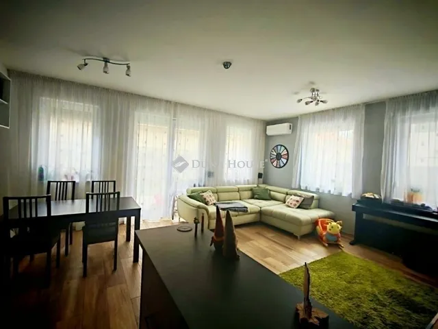 Eladó lakás Halásztelek 96 nm