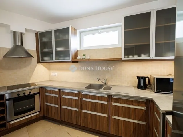 Eladó lakás Budapest XIII. kerület, Lőportárdűlő 127 nm