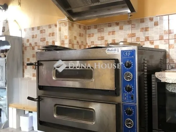 Eladó kereskedelmi és ipari ingatlan Budapest XIII. kerület, Újlipótváros 327 nm