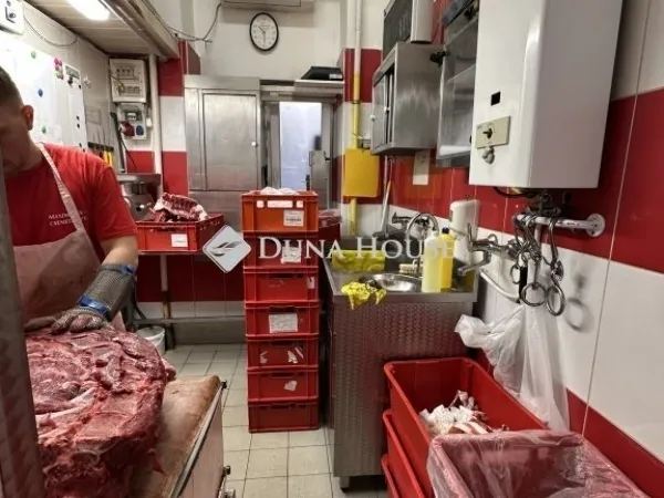 Eladó kereskedelmi és ipari ingatlan Budapest VII. kerület 70 nm