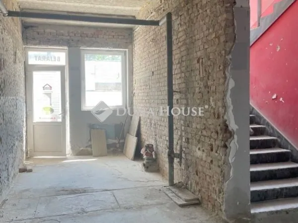 Eladó kereskedelmi és ipari ingatlan Budapest XIII. kerület, Angyalföld 2400 nm