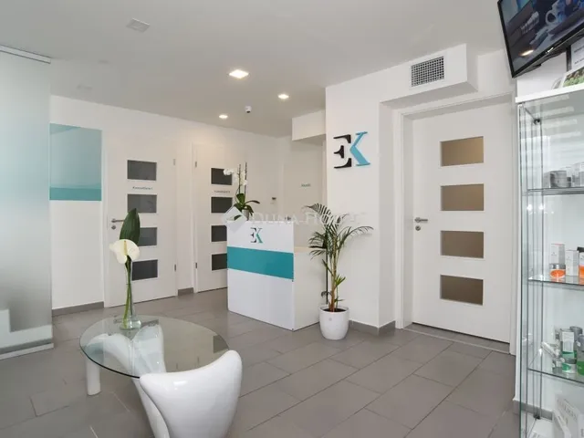 Eladó kereskedelmi és ipari ingatlan Budapest XIII. kerület, Újlipótváros 208 nm