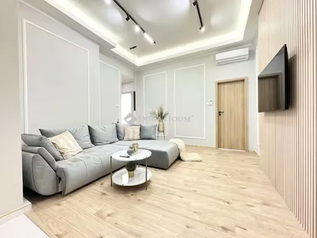 Eladó lakás Budapest VI. kerület, Nagykörúton kívüli terület 72 nm