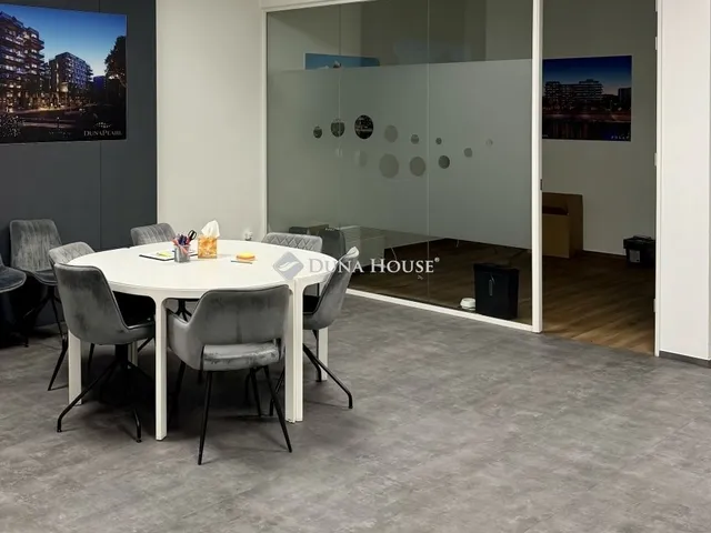 Eladó kereskedelmi és ipari ingatlan Budapest XIII. kerület, Újlipótváros 158 nm