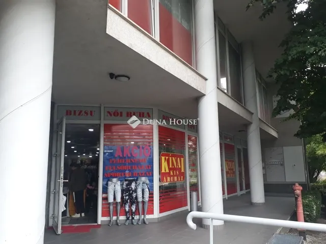 Eladó kereskedelmi és ipari ingatlan Budapest XIII. kerület, Angyalföld 459 nm