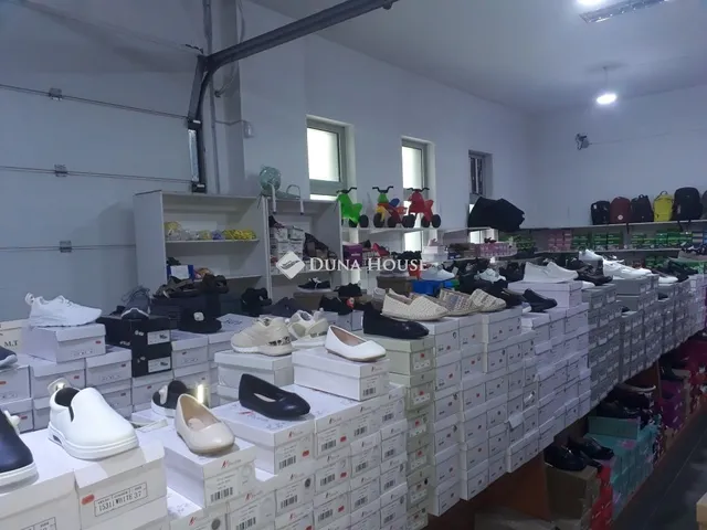 Eladó kereskedelmi és ipari ingatlan Budapest XIII. kerület, Angyalföld 459 nm