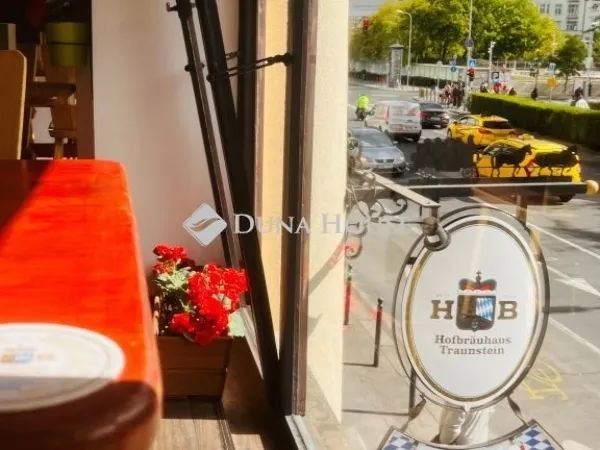 Eladó kereskedelmi és ipari ingatlan Budapest V. kerület, Belváros 141 nm