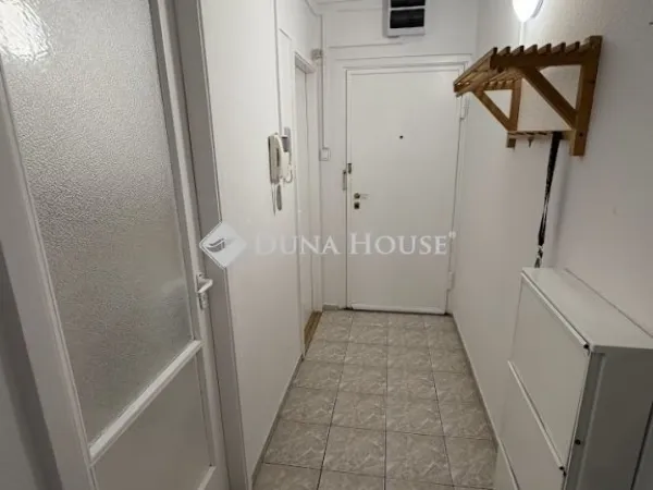Eladó lakás Budapest III. kerület 52 nm