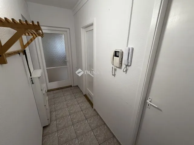 Eladó lakás Budapest III. kerület 52 nm