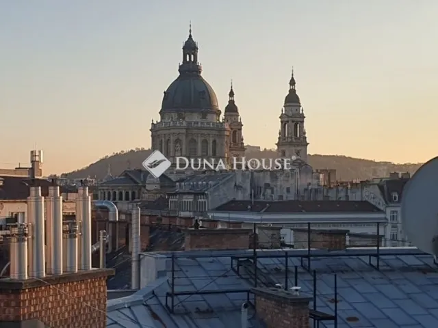 Eladó lakás Budapest VI. kerület 89 nm