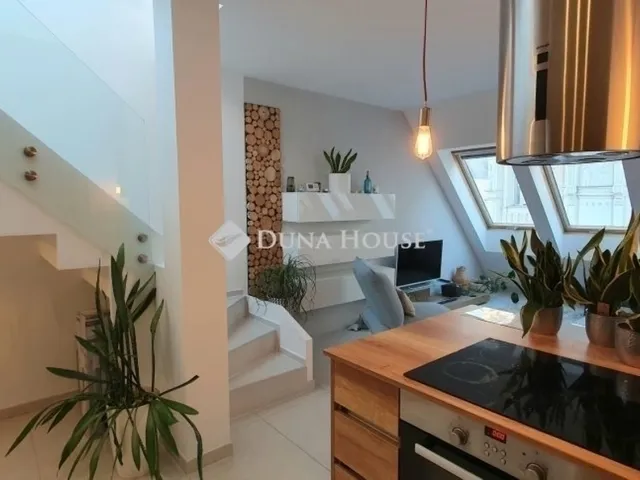 Eladó lakás Budapest VI. kerület 89 nm