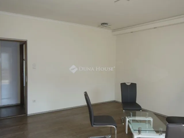 Eladó lakás Budapest II. kerület 63 nm