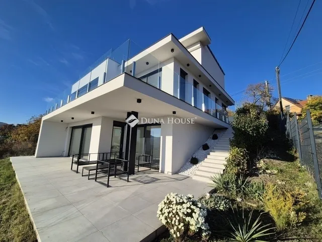 Eladó üdülő és hétvégi ház Szentendre 162 nm