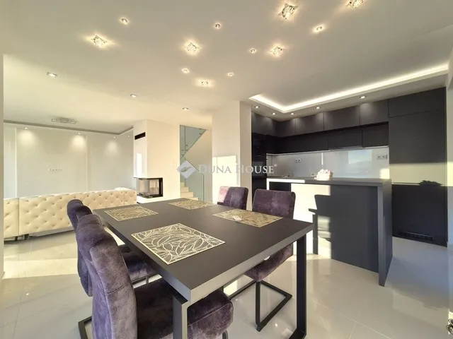 Eladó üdülő és hétvégi ház Szentendre 162 nm