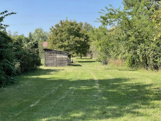 Eladó telek Őrbottyán 1276 nm