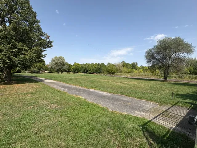 Eladó telek Őrbottyán 1000 nm