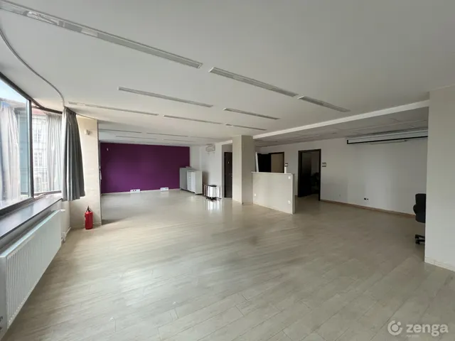 Kiadó kereskedelmi és ipari ingatlan Budapest V. kerület, Belváros 200 nm